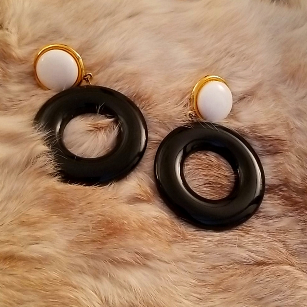 Cutie Earring